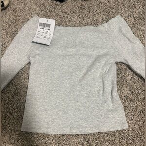Brandy Melville off the shoulder top
